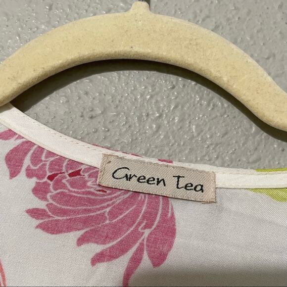 Green Tea White Blue & Green Floral Beaded Knot Front Cropped Y2K Blouse M Rayon - Picture 2 of 8